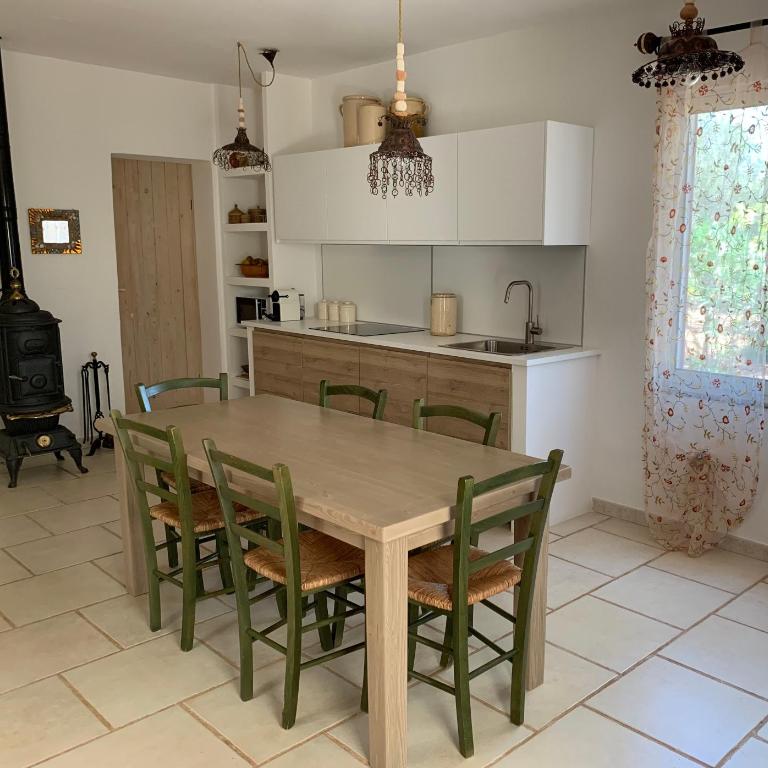 Trullo Tojo - Two-Bedroom House - 16