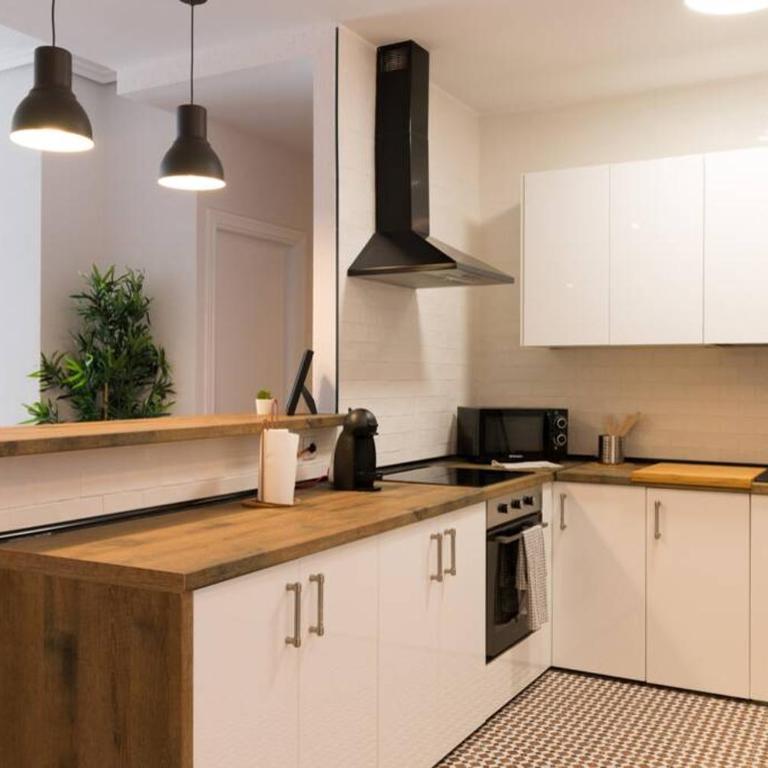 Sanfran 81 AC by Staynnapartments - Three-Bedroom Apartment - 24