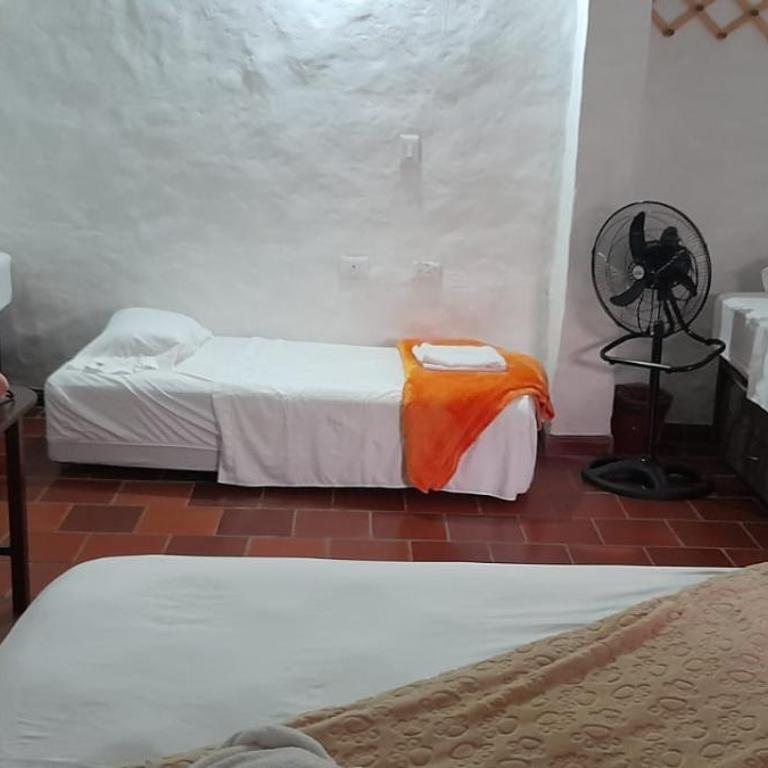 Hotel Central Graciela - Habitación Familiar Estándar - 1