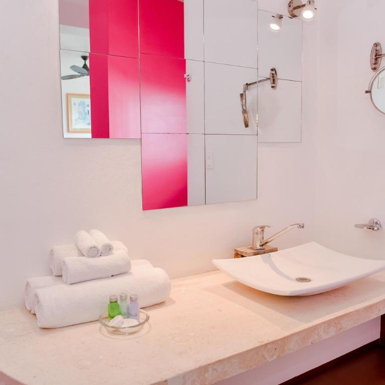 Villa Elena Isla Mujeres - King Suite with Sea View - 10