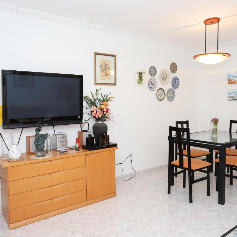 AT136 Els Pins, primera línea, piscina, parking - Apartamento de 3 dormitorios - 7