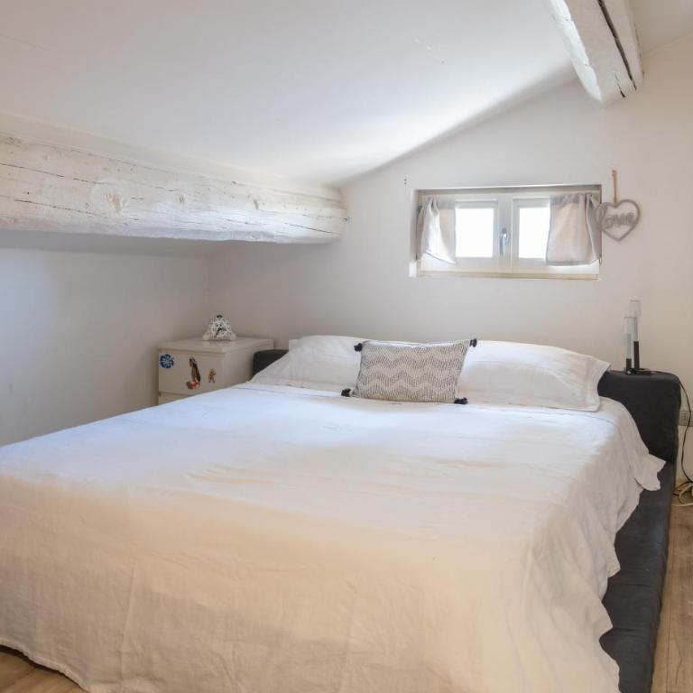 Stunning top floor flat in the heart of Verona - Appartamento - 23