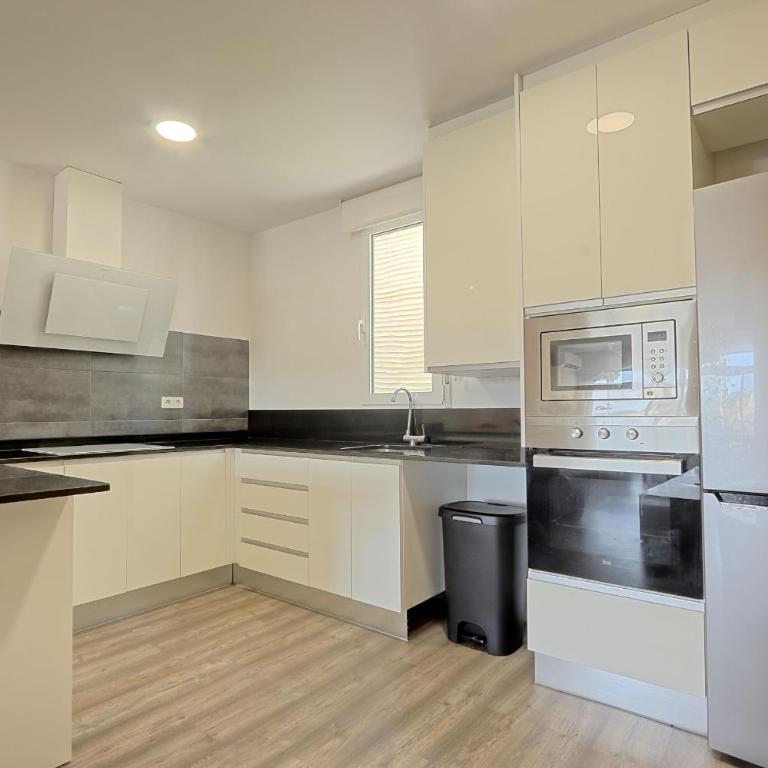 051 - Costa Hispania II 094 - comfortHOLIDAYS - Two-Bedroom Apartment - 6