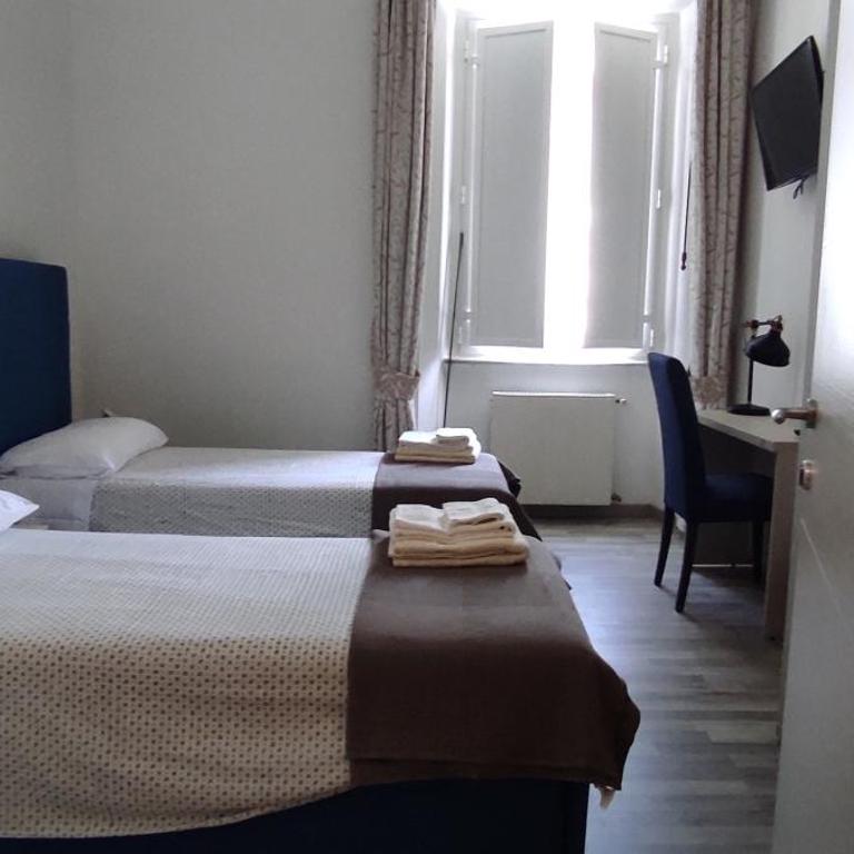 Rome Station Rooms - Suite Standard - 26