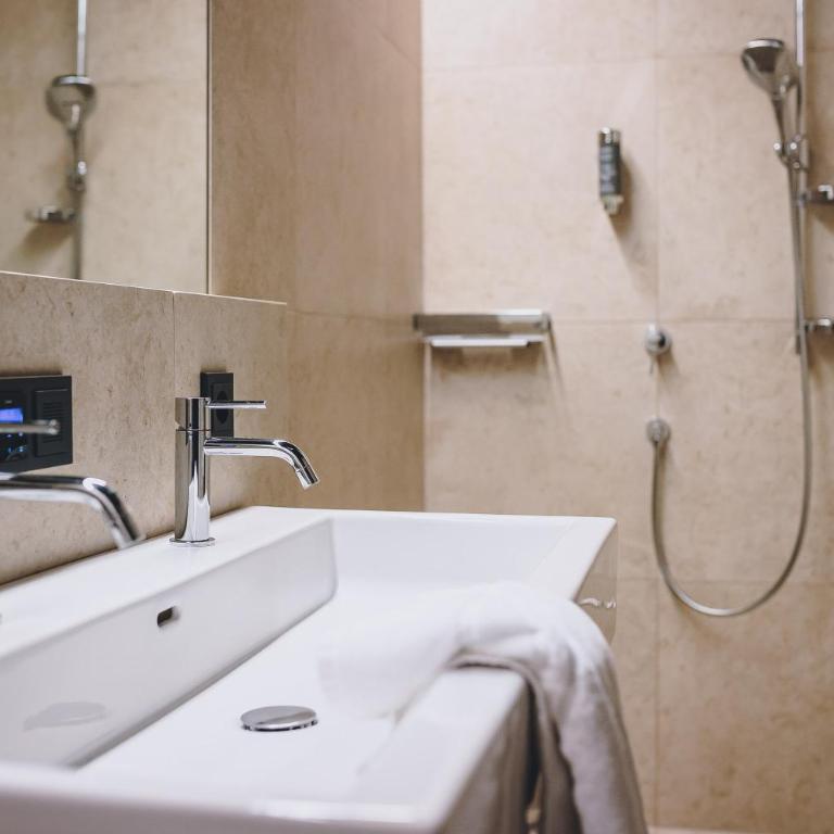 Fortuna View by we rent - Apartment mit 2 Schlafzimmern mit Balkon und Terrasse - 24