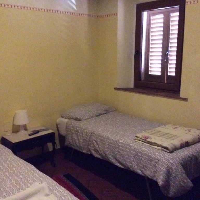 B&B e Locazioni Turistiche Antico Borgo Toscano - Camera Matrimoniale/Doppia con Letti Singoli con Bagno Privato Esterno - 2