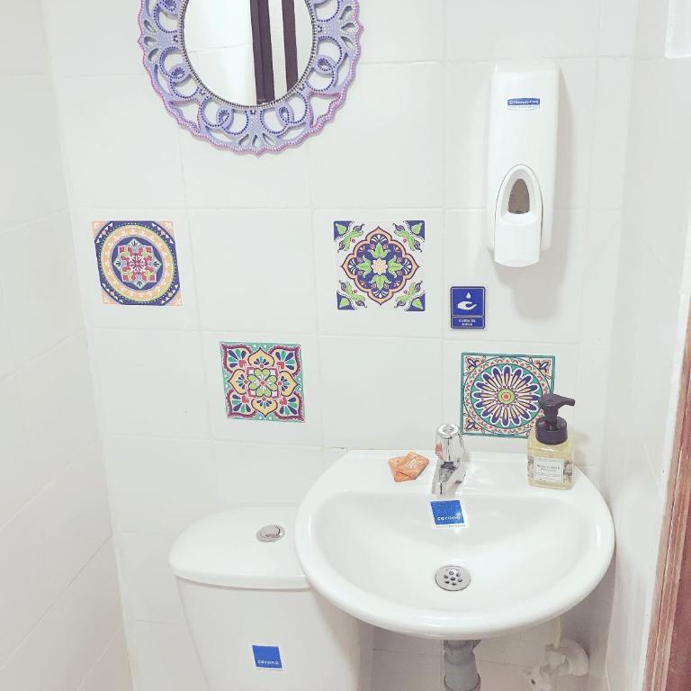 Hospedaje Casa Rosa Jardín - Habitación Doble Económica - 3
