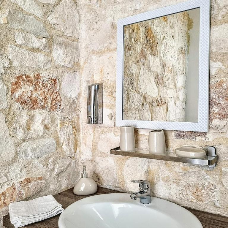 Trullo Oasi Veronica - Villa con Piscina Privata - 26