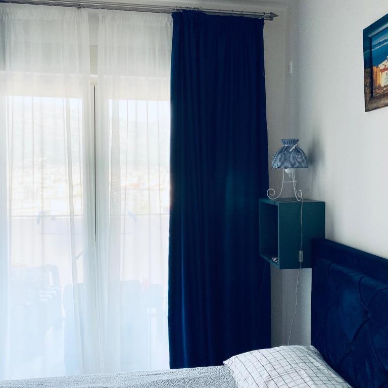 Sunset Suite with garage - One-Bedroom Apartment - 16