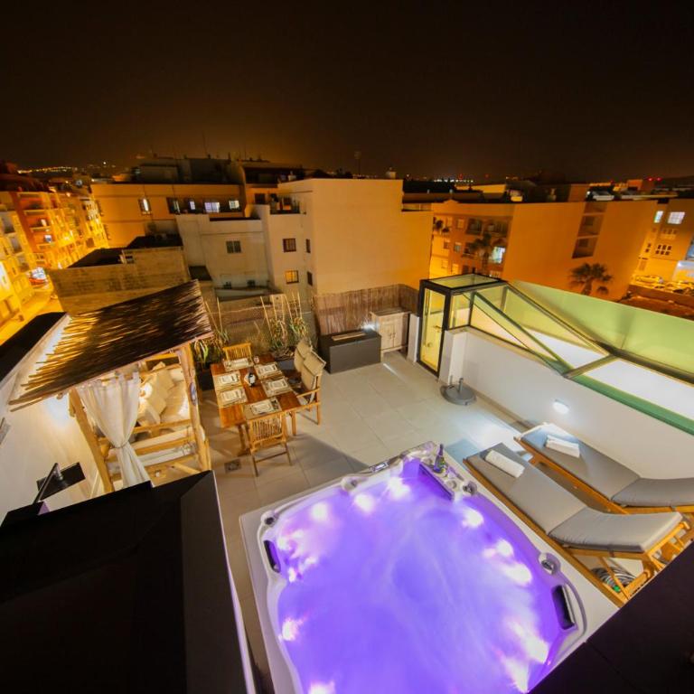 MEDANO4YOU Tina's Jacuzzi Terrace Playa Chica - Apartamento Deluxe - 3