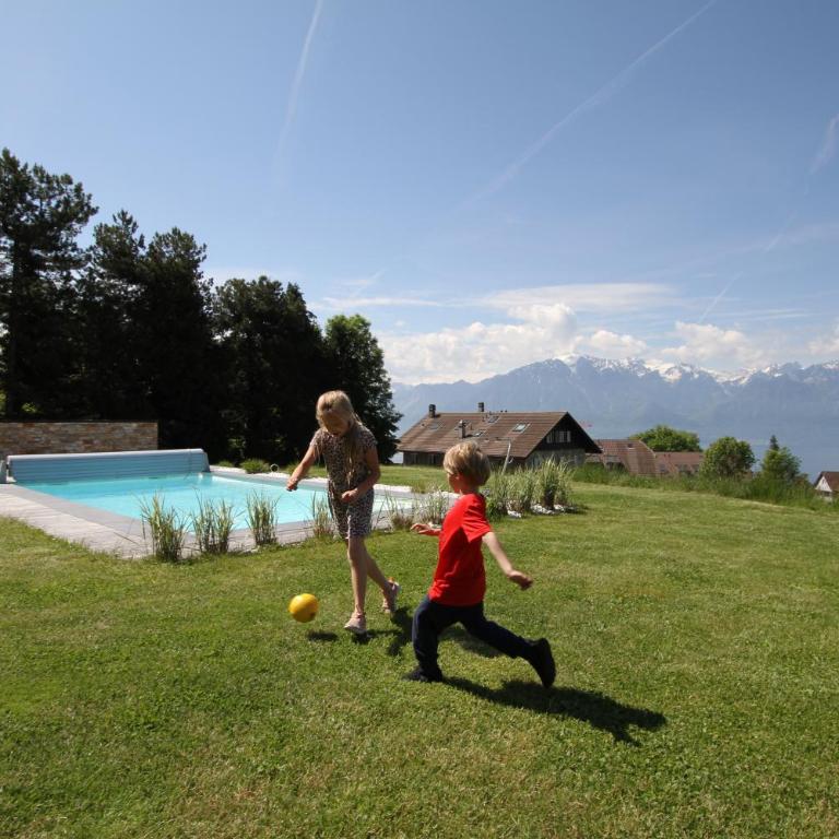 Montreux Holiday Home - Deluxe Villa - 34