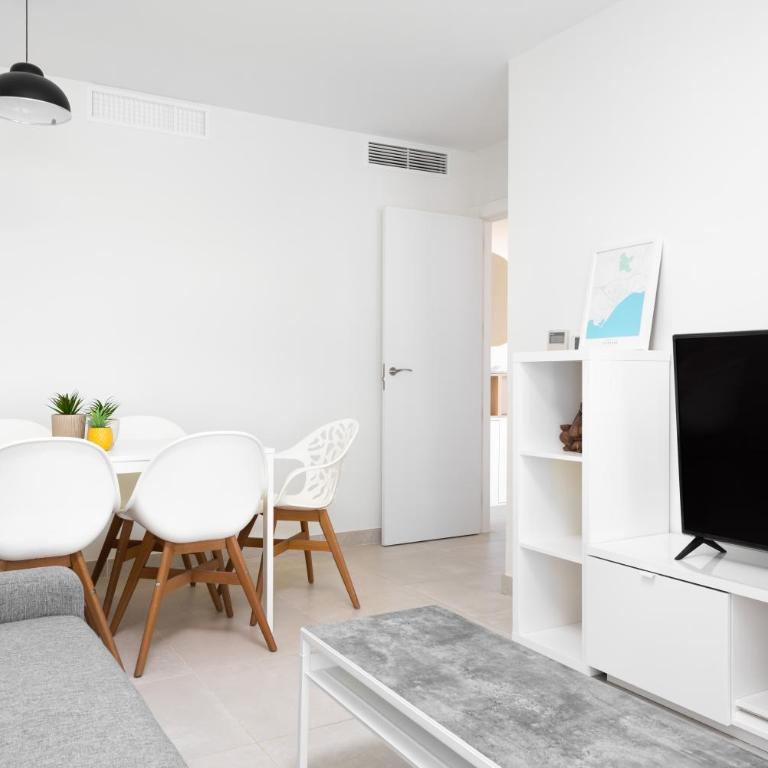 Escape to Estepona - Two-Bedroom Apartment - 13