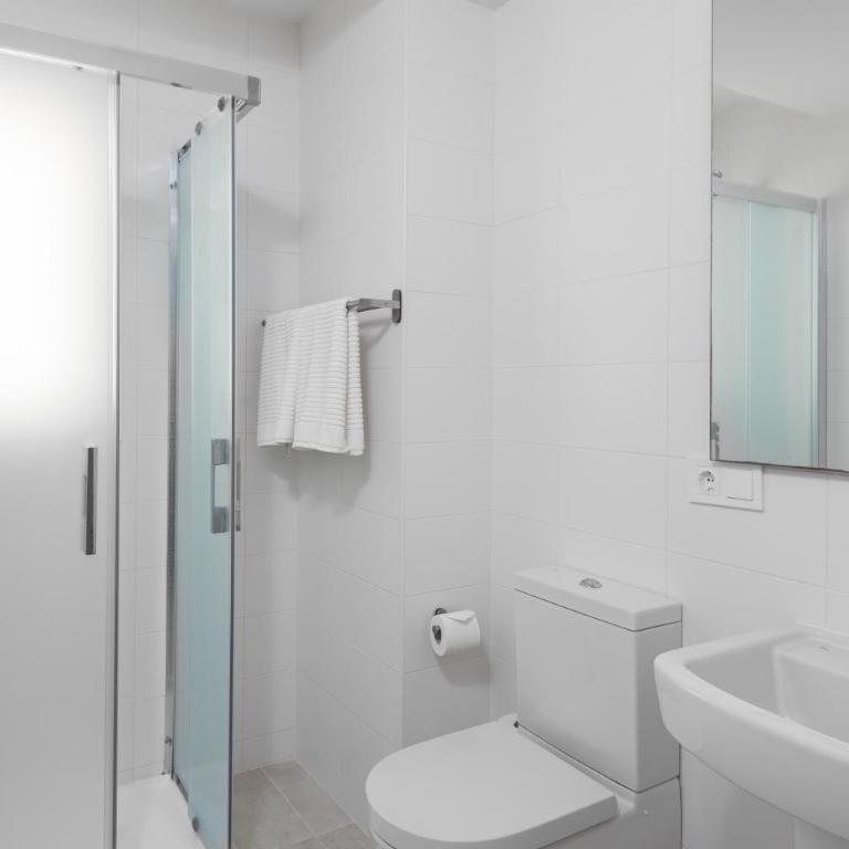 Escape to Estepona - Two-Bedroom Apartment - 11