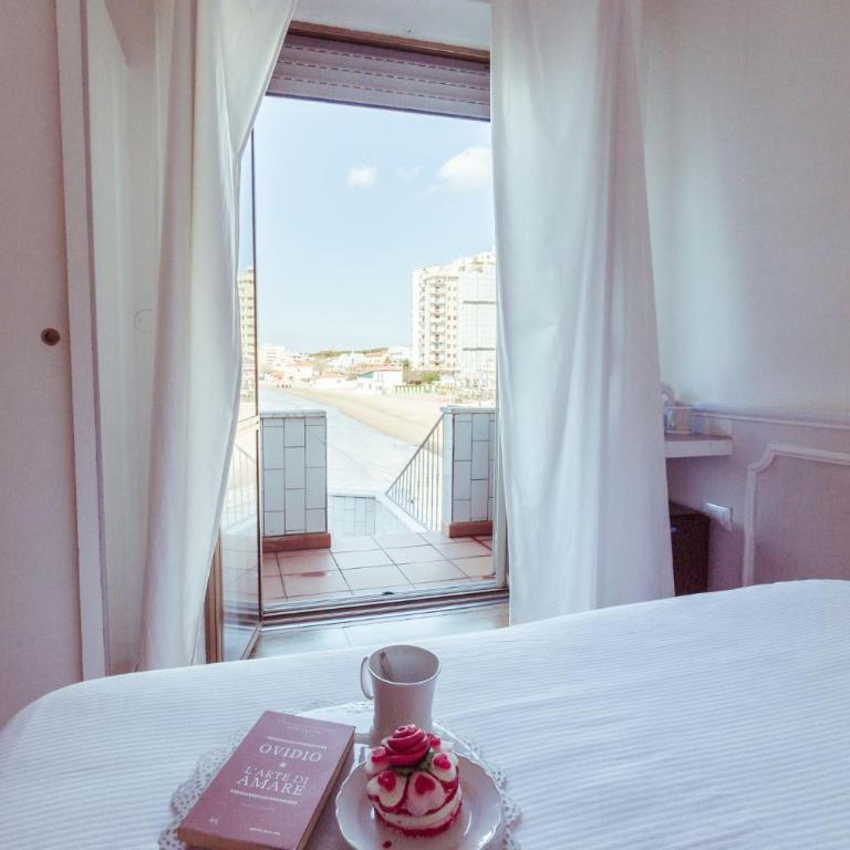Piccolo Mondo Hotel - Camera Deluxe Matrimoniale con Vista Mare - 13