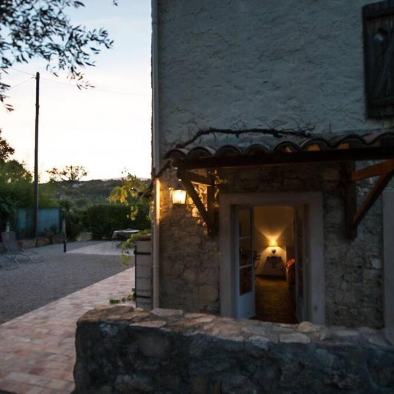 Studio indépendant dans mas provencal - Studio avec Vue sur Jardin - 8