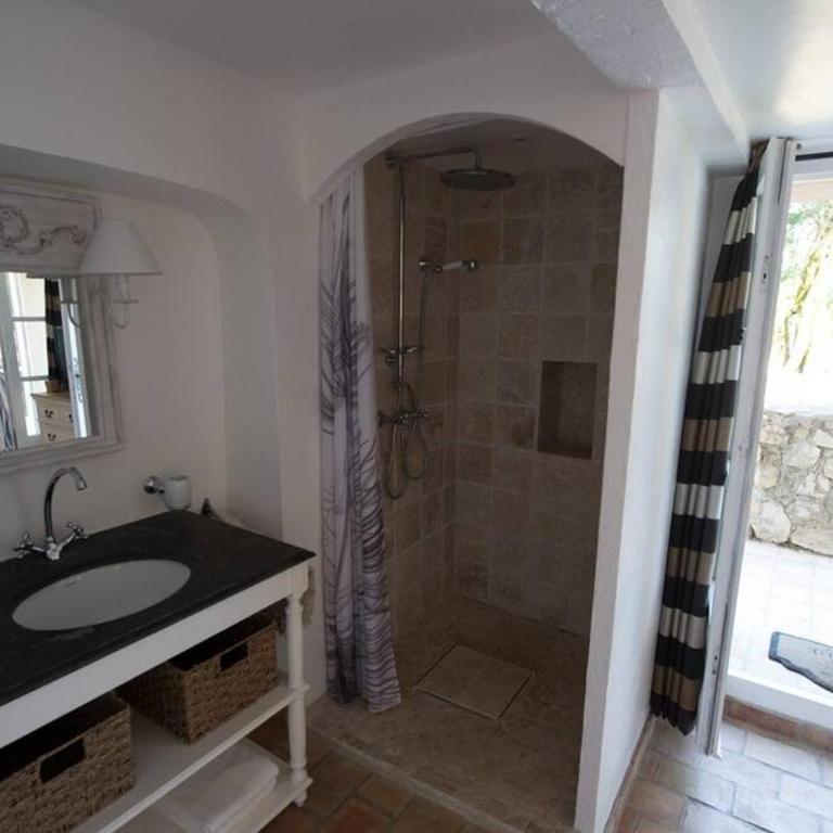 Studio indépendant dans mas provencal - Studio avec Vue sur Jardin - 28