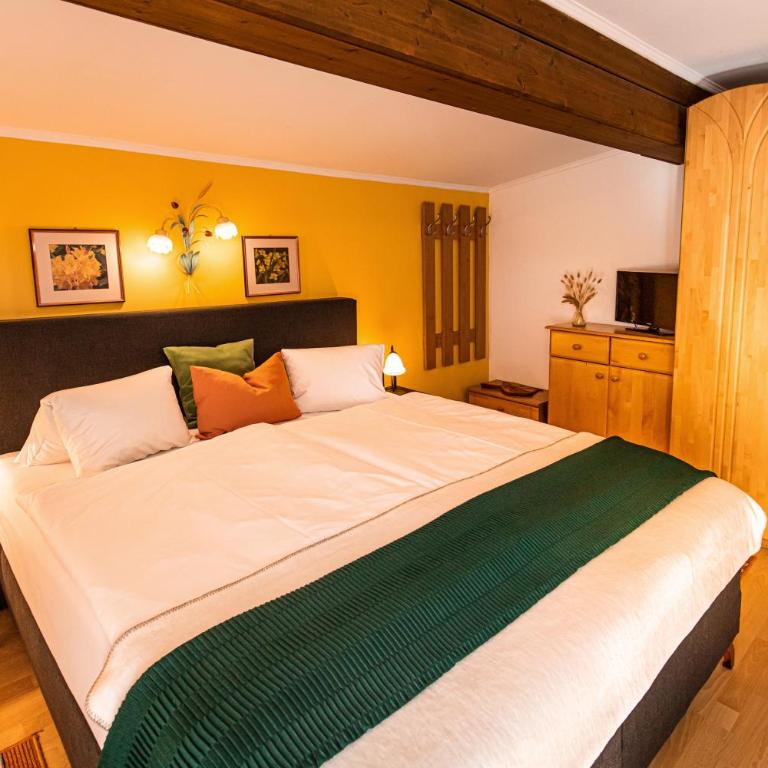 Haus Farmer - Double Room with Balcony - 7