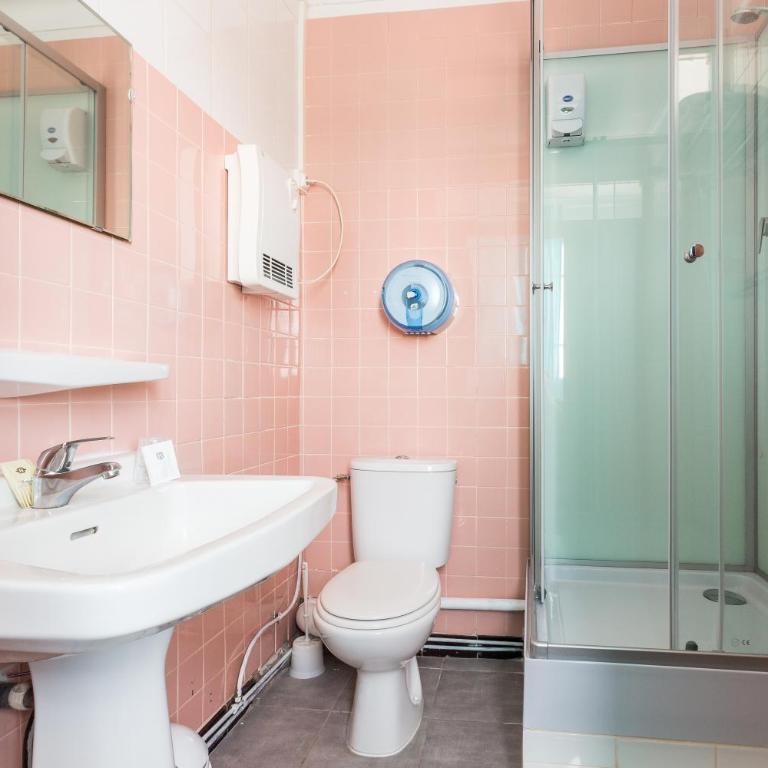 Hôtel Villa Les Sirènes - Chambre Triple Basique - 10