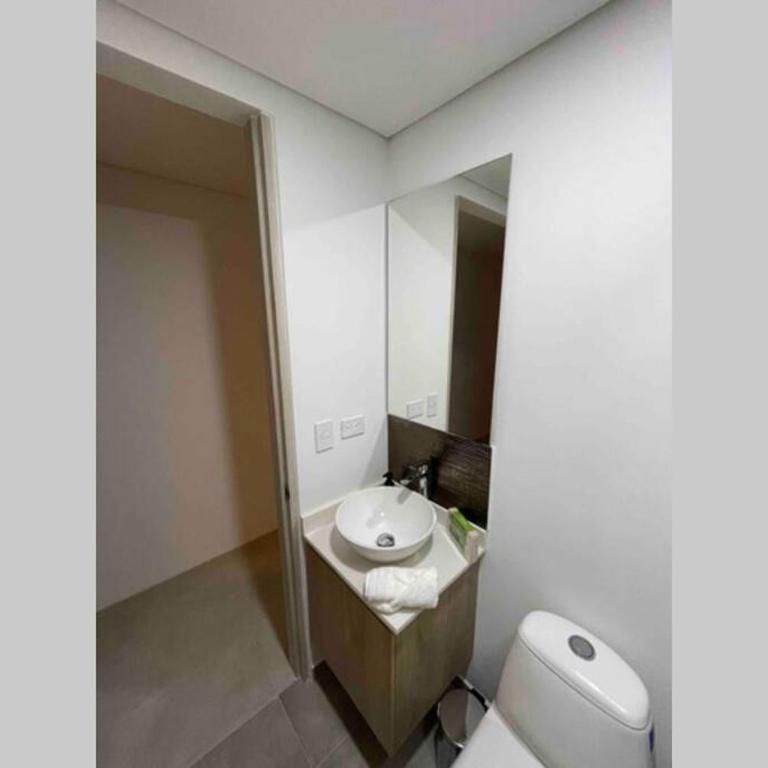 Cómodo apartamento con excelente ubicación - One-Bedroom Apartment - 20