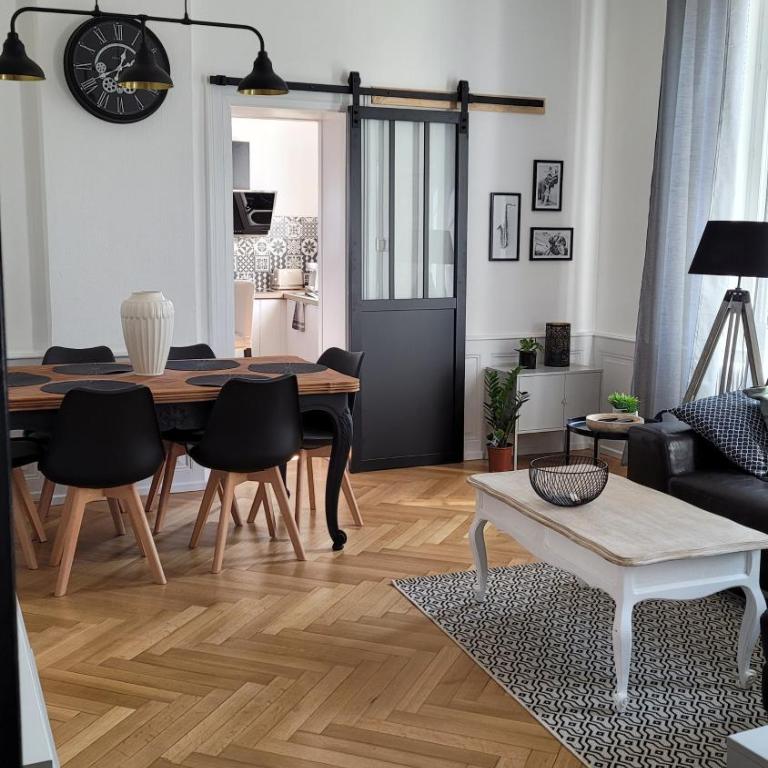 COLMAR Centre VILLE 6 couchages 3 grandes chambres - Apartment mit 3 Schlafzimmern - 4
