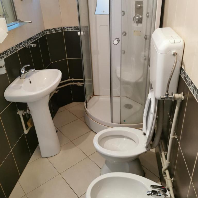 Apartments Razvršje - Deluxe Double Room - 2