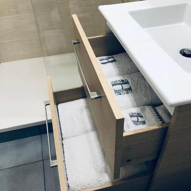 Studio en résidence, proche de la mer avec parking gratuit et 5G home - Studio - 9