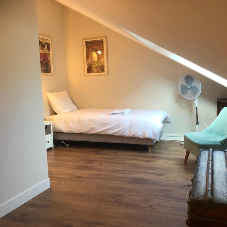 Orléans: maison de charme au cœur de la ville - Two-Bedroom Apartment - 10