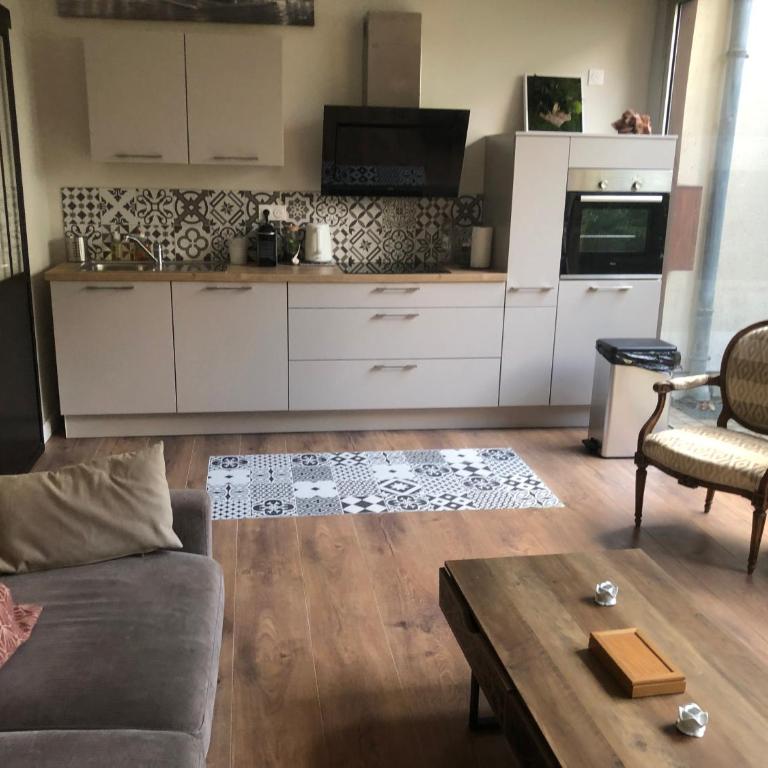 Orléans: maison de charme au cœur de la ville - Two-Bedroom Apartment - 6