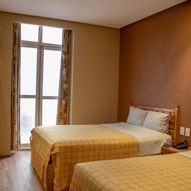 Hotel Juarez - Habitación Doble - 2 camas dobles - 3