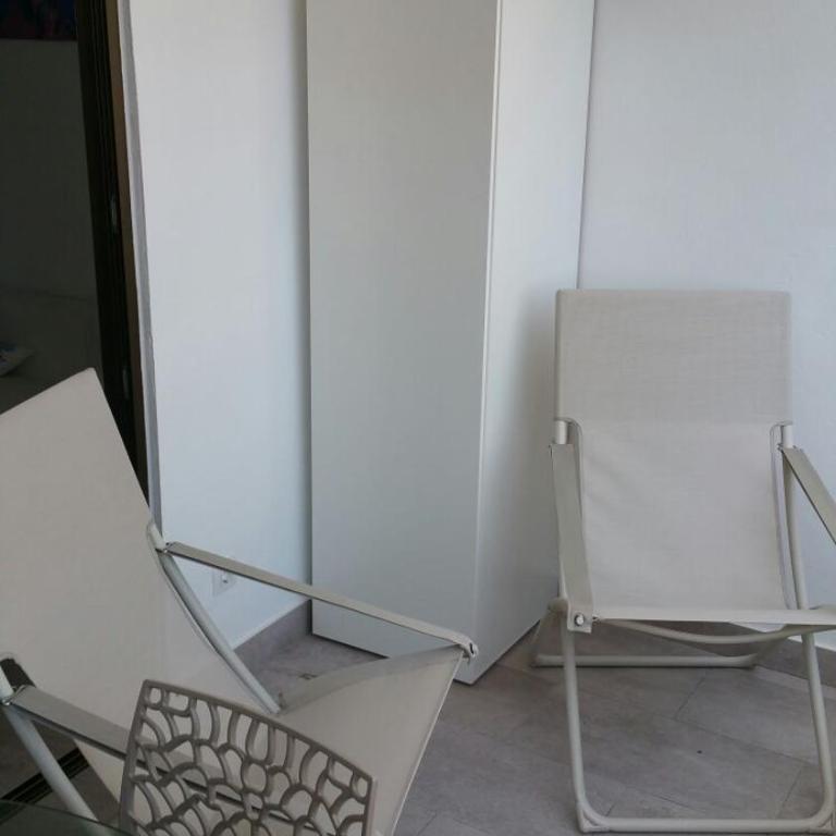 Las Arenas - apartamento moderno con vistas al mar y WiFi veloz de fibra óptica - One-Bedroom Apartment - 39