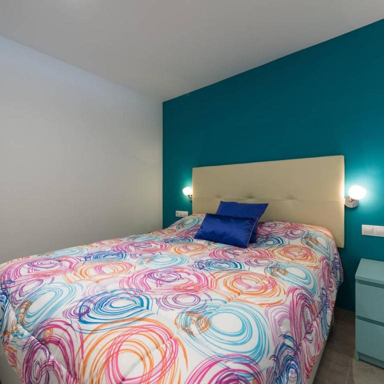 Las Arenas - apartamento moderno con vistas al mar y WiFi veloz de fibra óptica - One-Bedroom Apartment - 14