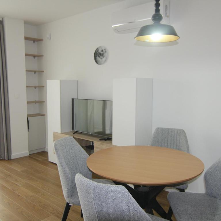 Apartments LORA Zmajeva, 7 - One-Bedroom Apartment - 28