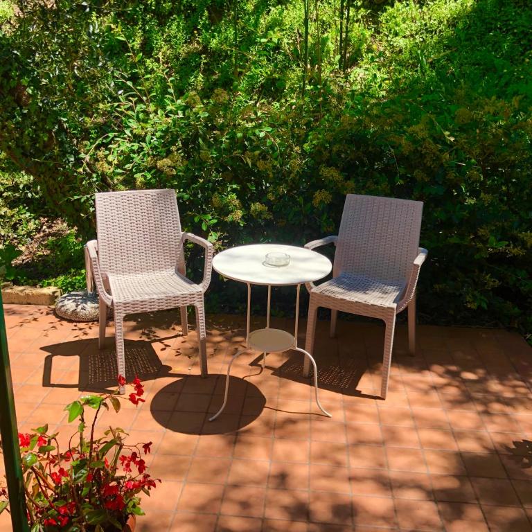 Villa Emma Malcesine - Doppelzimmer mit Garten- und Seeblick - 8
