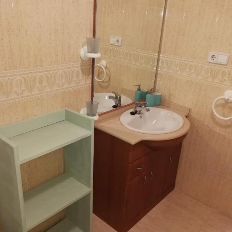 Villa Teresitas, Casa Grande en Gran Alacant - Three-Bedroom Apartment - 17