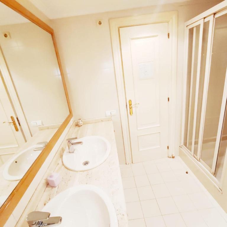 Apartamento turístico San Juan - Three-Bedroom Apartment - 18