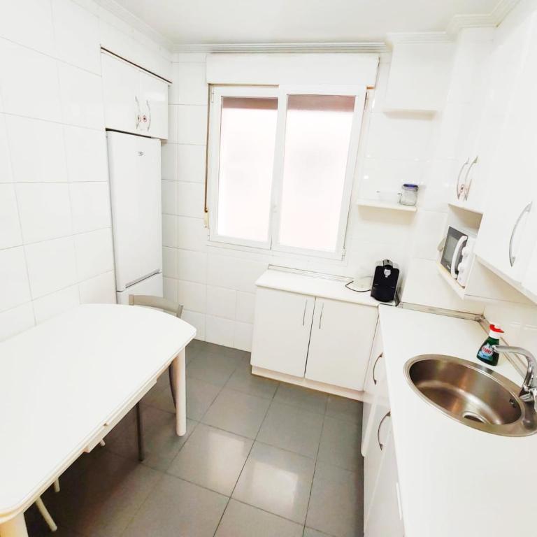 Apartamento turístico San Juan - Three-Bedroom Apartment - 17