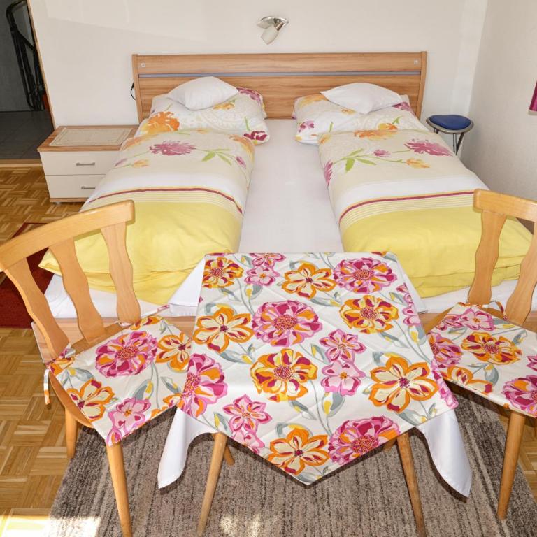 Haus Gabriela - Doppelzimmer mit Balkon - 4