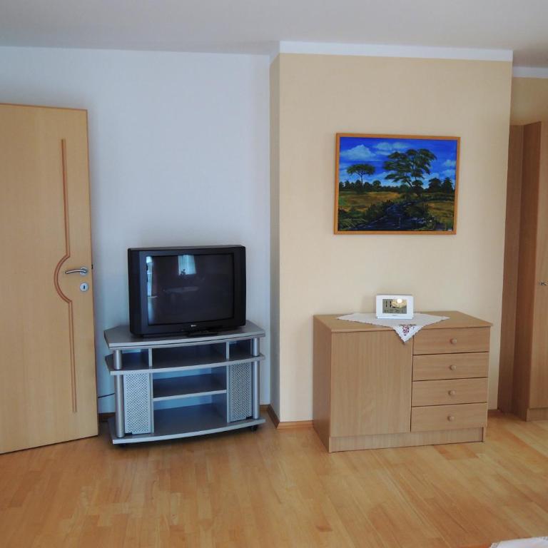 Appartements Edda - Apartment mit Balkon - 8