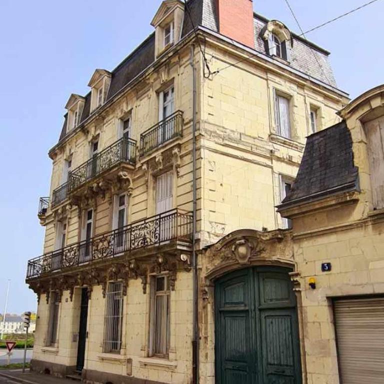 Appartement Loire et Château, Hyper Centre, vue Loire, Linge inclus, 3ème étage - Appartement 1 Chambre - 28