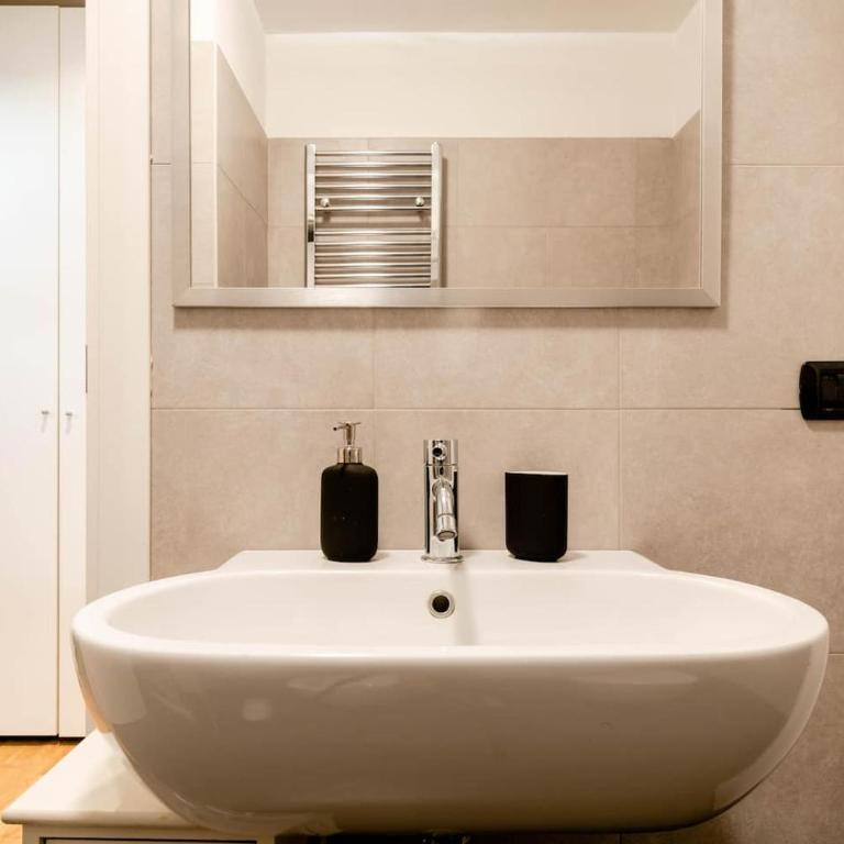 Central Studio Apartment - 24h Self Checkin - Appartamento con 1 Camera da Letto - 13