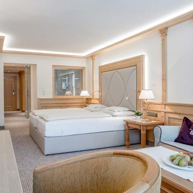 Hotel Bellevue - 4 Sterne superior - Junior Suite mit Balkon - 2