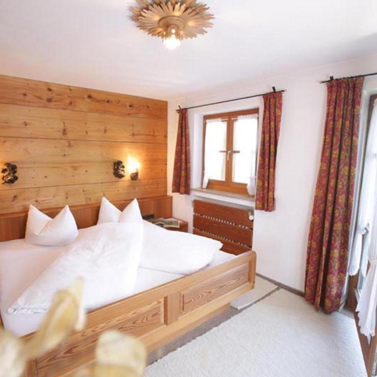 Berggasthaus Weingarten - Doppelzimmer mit Balkon - 2