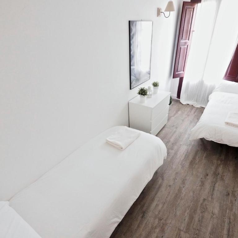 The White Flats Sant Antoni - Superior Apartment II - 9