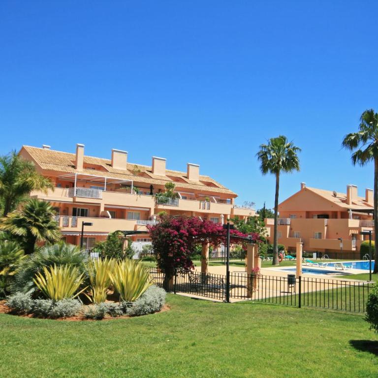 Ground Floor Apartment, Los Jardines de Santa Maria Elviria - Apartamento de 2 dormitorios - 40