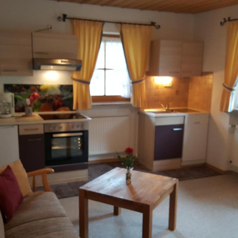 Ferienwohnungen Hammerstiel - Apartamento con balcón - 2