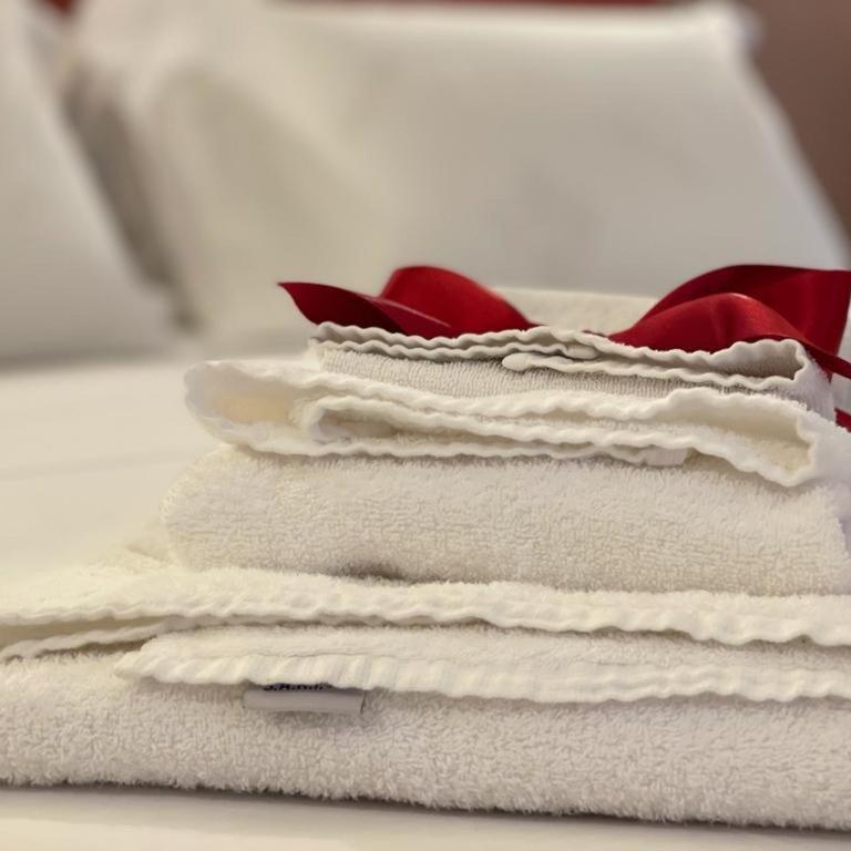 B&B Romeo Luxury Rooms - Deluxe Double or Twin Room - 7
