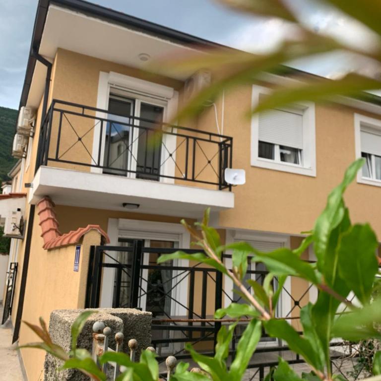 Guesthouse Herceg-Novi Residence - Three-Bedroom House - 1