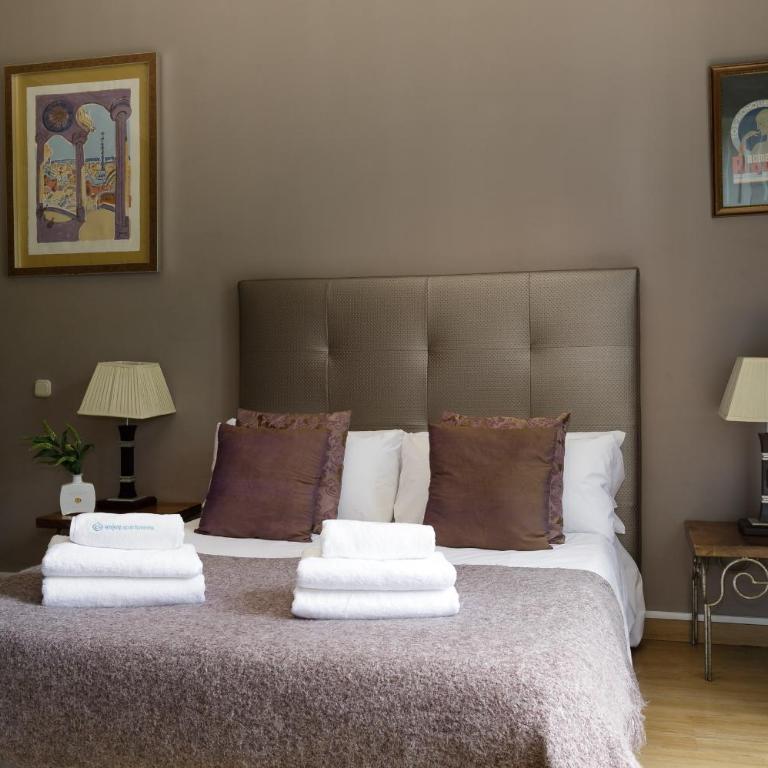 Enjoy Apartments Gran Via - Two-Bedroom Apartment - 16