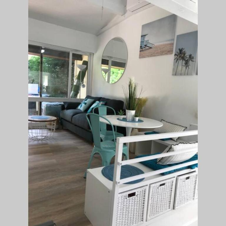 Maison à 300m de la plage, quartier calme - Maison 1 Chambre - 2