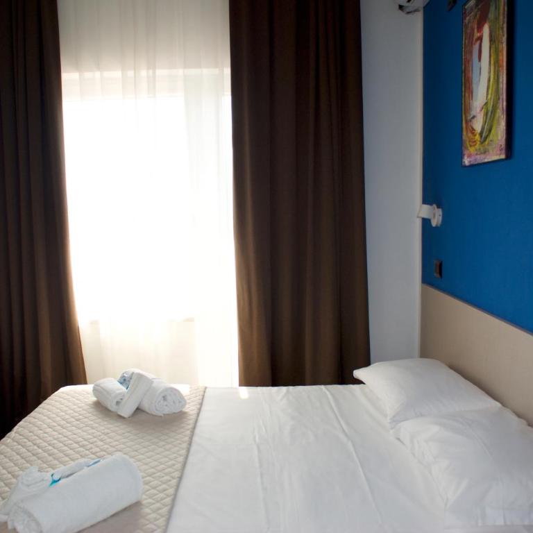 Hotel Palazzo Caveja - Camera Familiare - 2